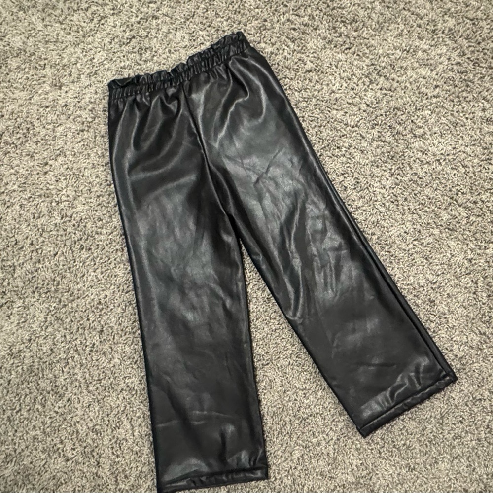 5/$25 Girls Black Faux Leather wide leg Pants with elastic waist, size 7-8 - Picture 5 of 6